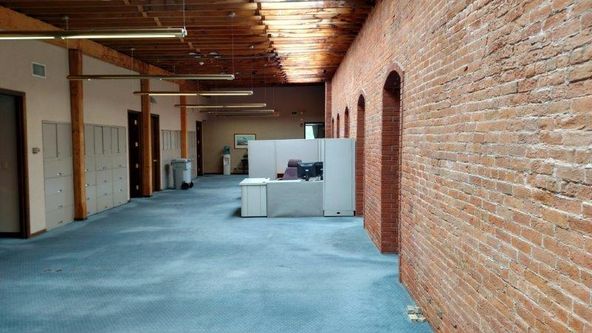 Emerson Place: 220 Emerson Pl, Davenport, IA 52801